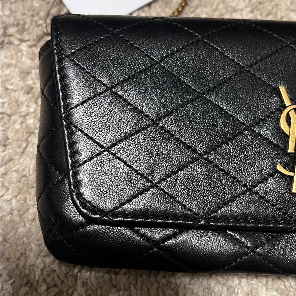 YSL Saint Laurent Gaby Phone Holder, black quilted with gold chain NWT! - Picture 4 of 17